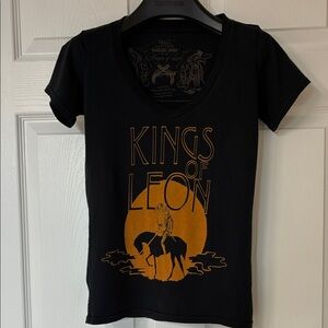 Kings of Leon Black Graphic V-Neck T-Shirt, Limited Edition Barking Irons, Sz: S